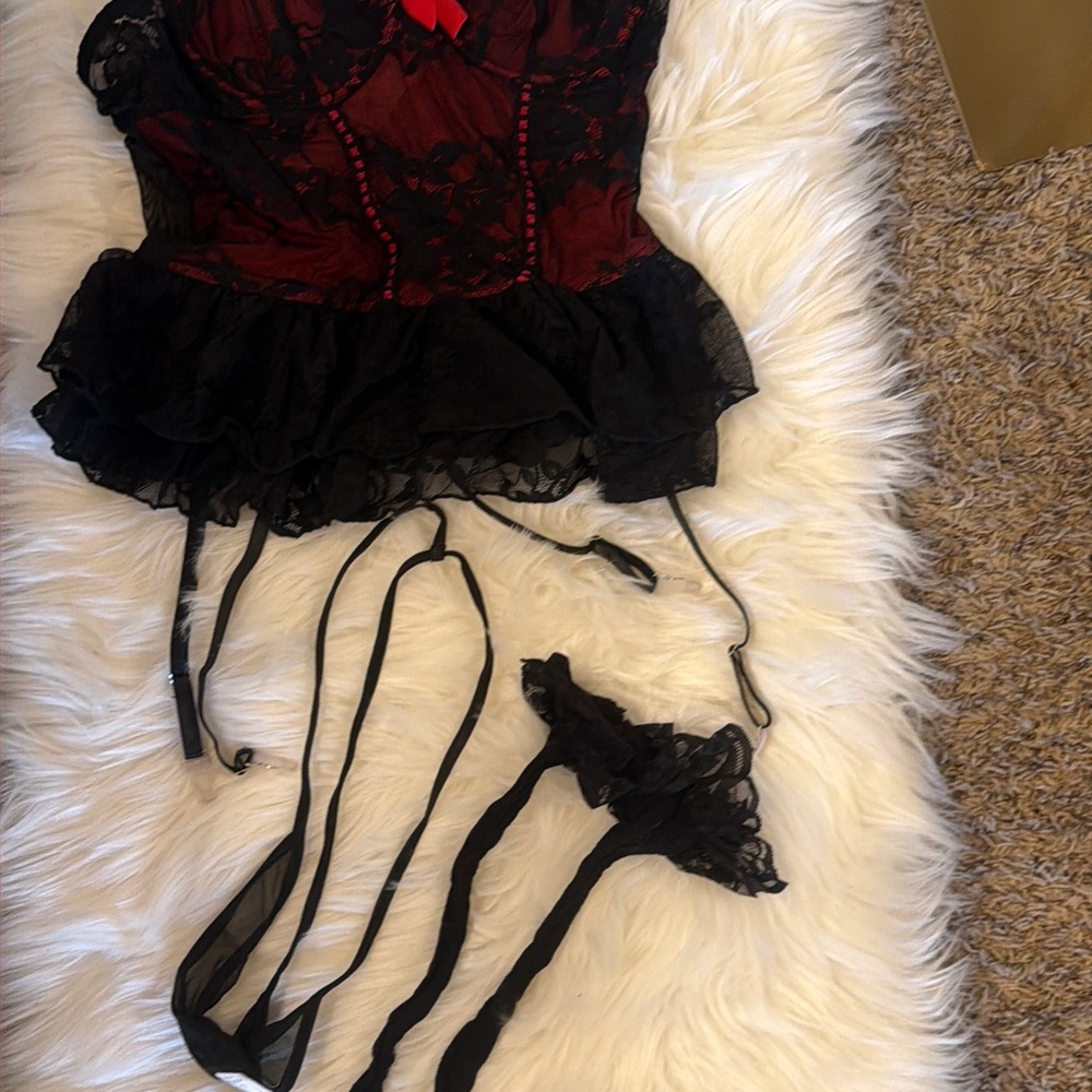Elegant Red and Black Lace Lingerie Set